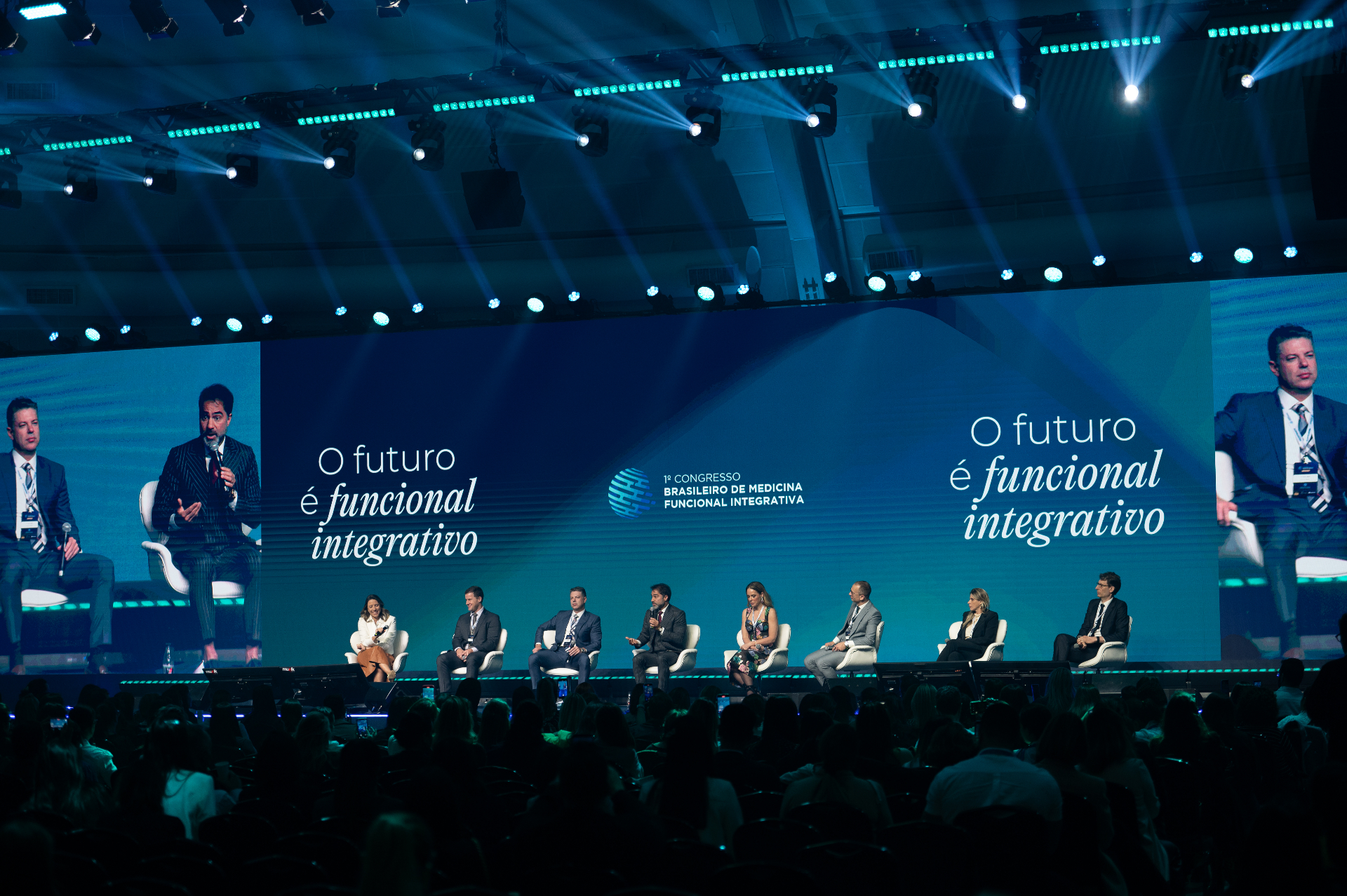 Palco do Congresso Brasileiro de Medicina Funcional Integrativa
